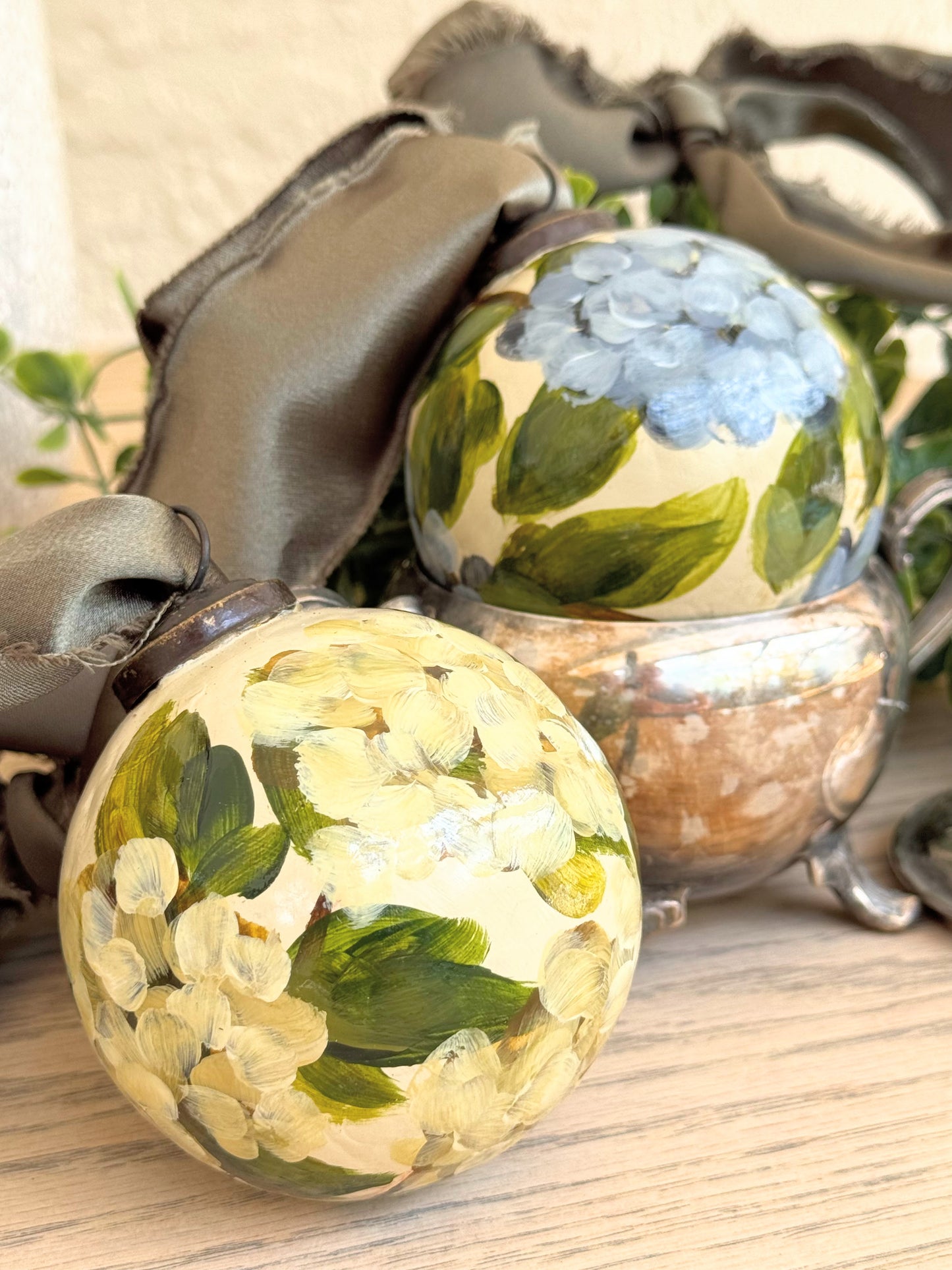 hydrangea ornament ~ white/cream